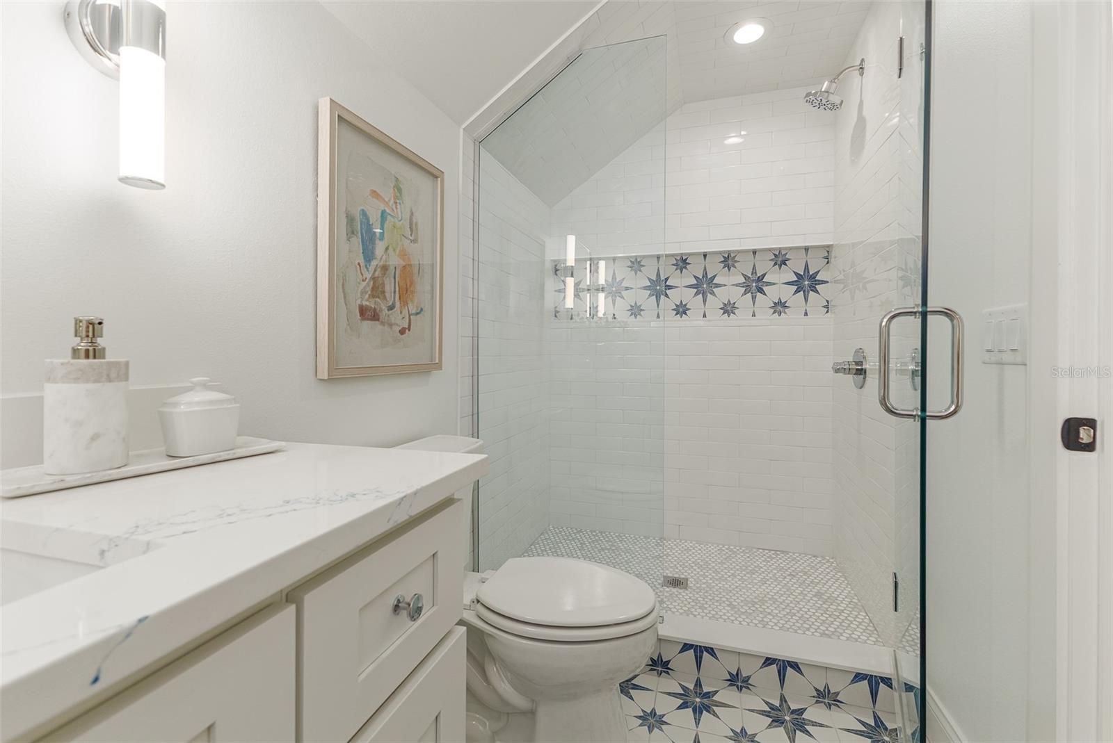 Image 39 of 85 For 2611 Berkeley Avenue