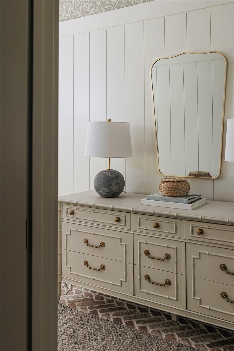 Image 45 of 85 For 2611 Berkeley Avenue