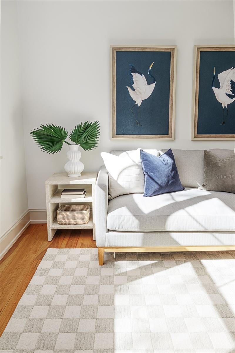 Image 52 of 85 For 2611 Berkeley Avenue