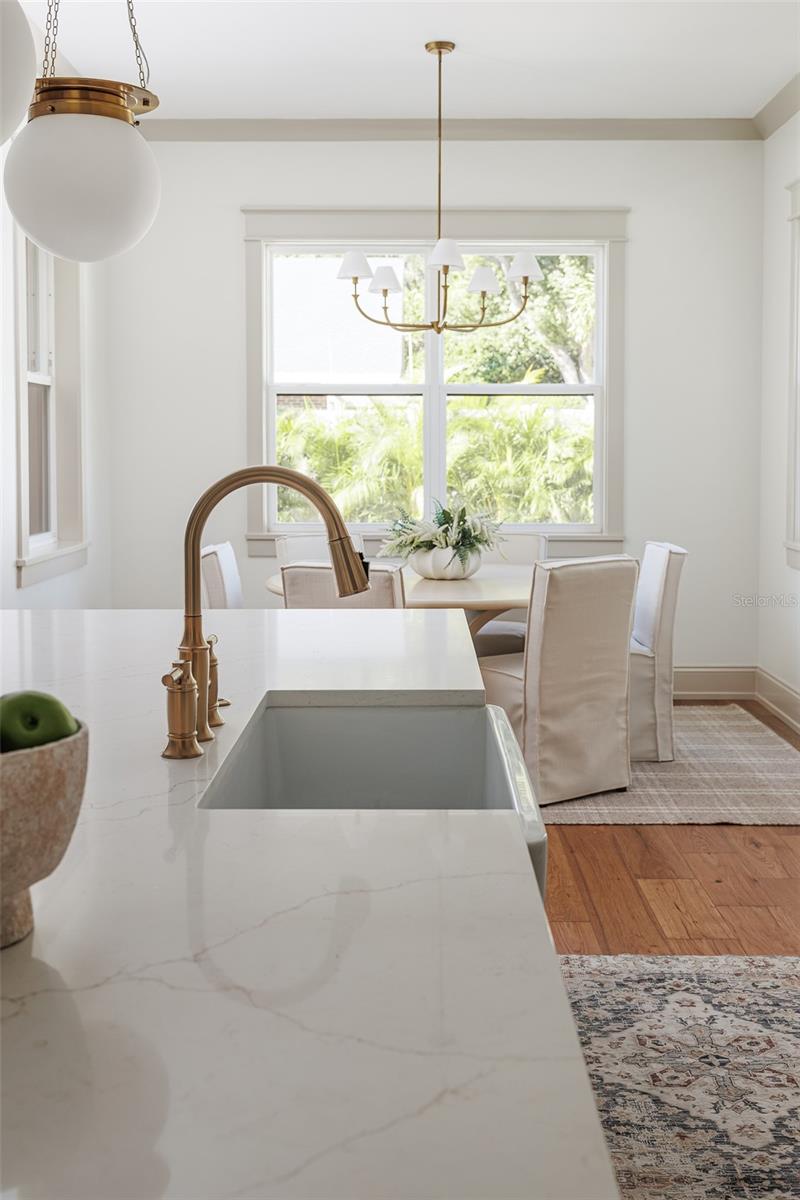 Image 55 of 85 For 2611 Berkeley Avenue