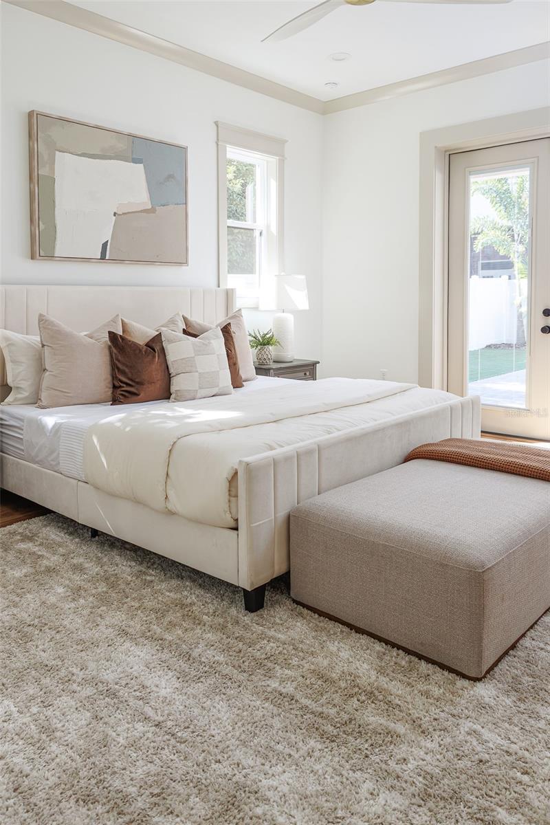 Image 68 of 85 For 2611 Berkeley Avenue