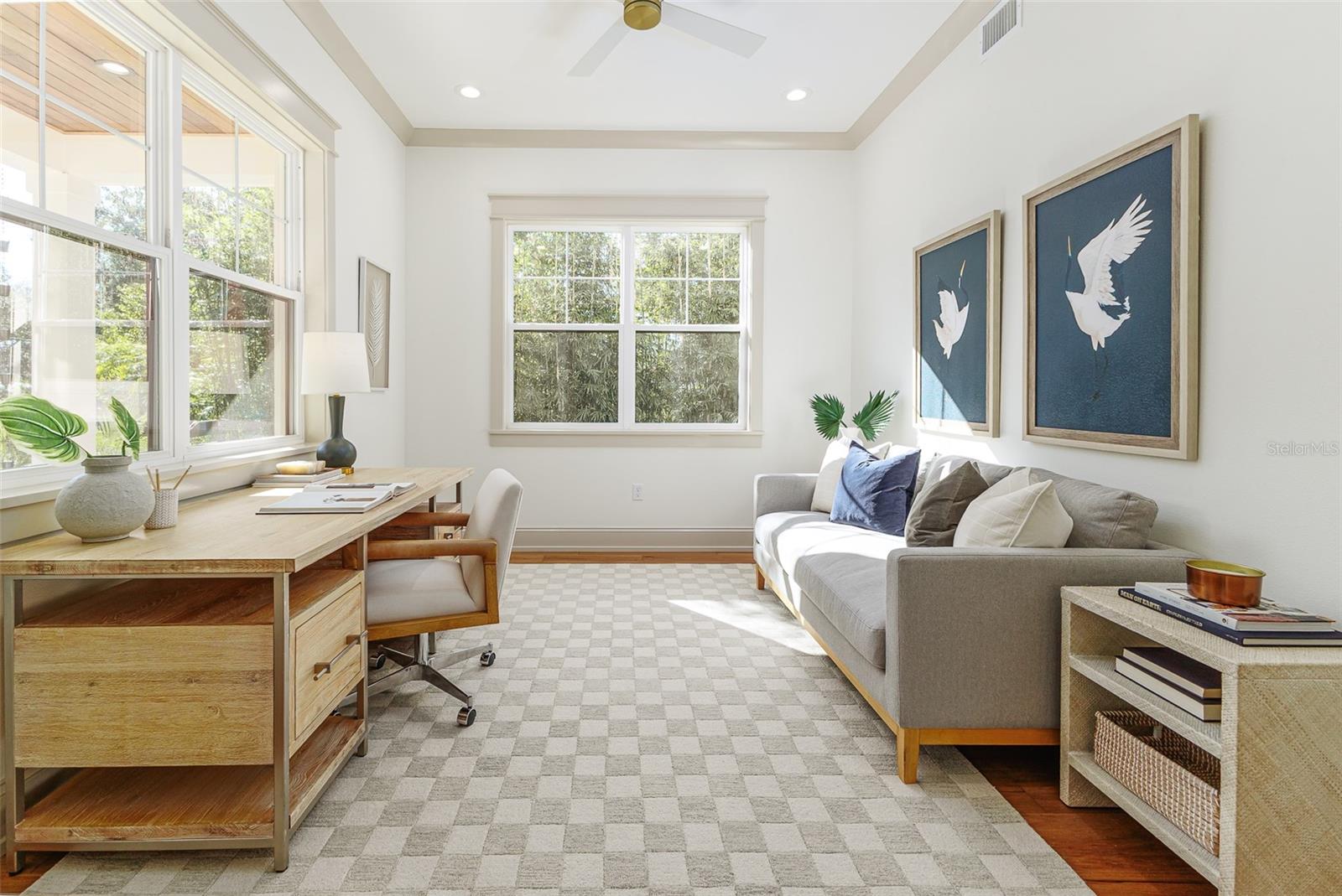 Image 7 of 85 For 2611 Berkeley Avenue