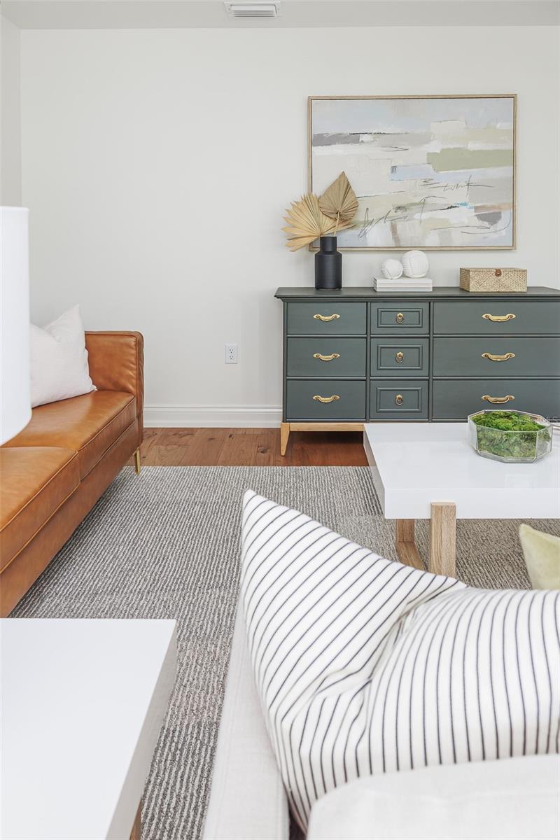 Image 75 of 85 For 2611 Berkeley Avenue