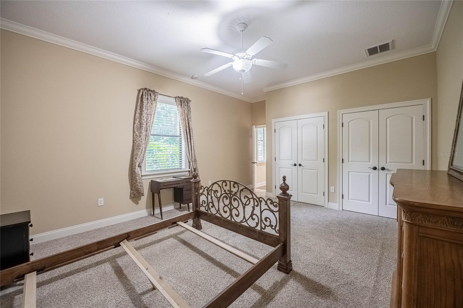 Image 33 of 53 For 6658 Crescent Woods Circle