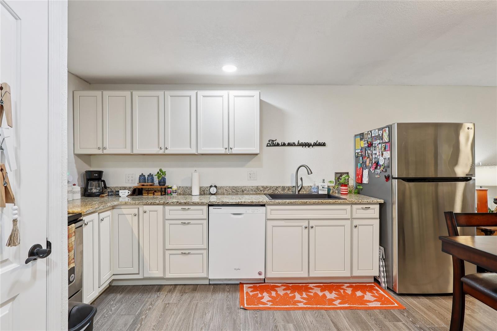 Image 12 of 27 For 202 La Casa 202