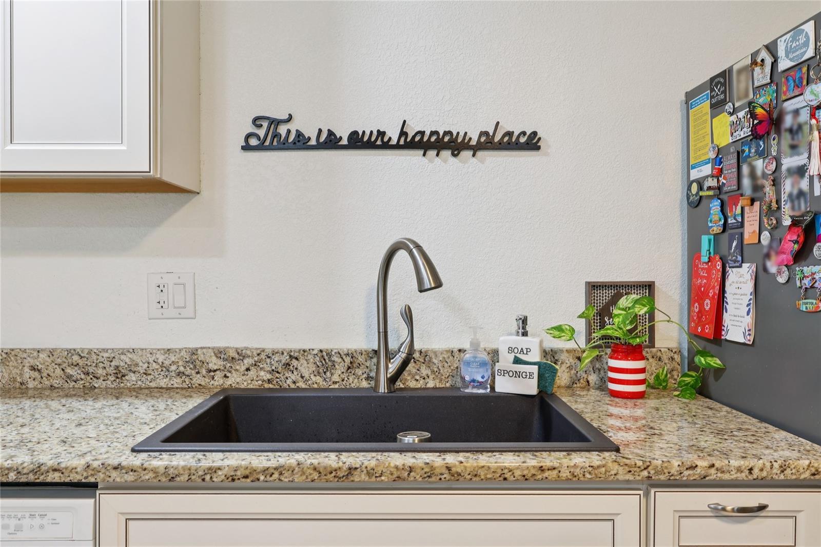 Image 15 of 27 For 202 La Casa 202