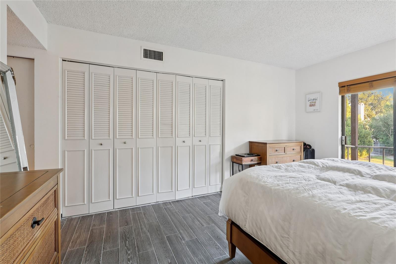 Image 17 of 27 For 202 La Casa 202