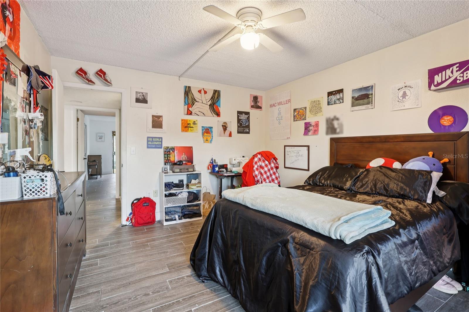 Image 20 of 27 For 202 La Casa 202