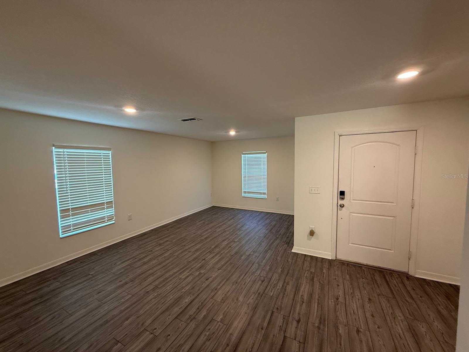 Image 6 of 22 For 1391 Swan Lake Circle