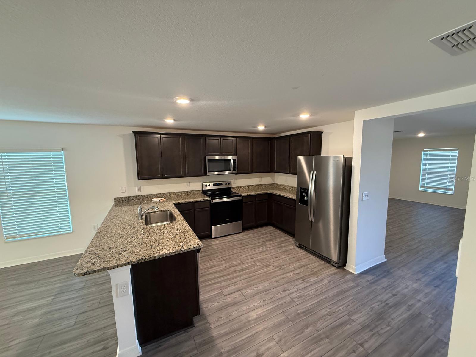 Image 9 of 22 For 1391 Swan Lake Circle