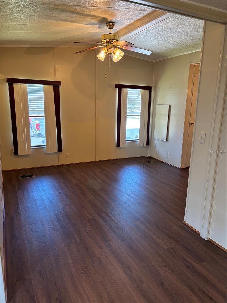 Image 11 of 19 For 115 Jana Circle