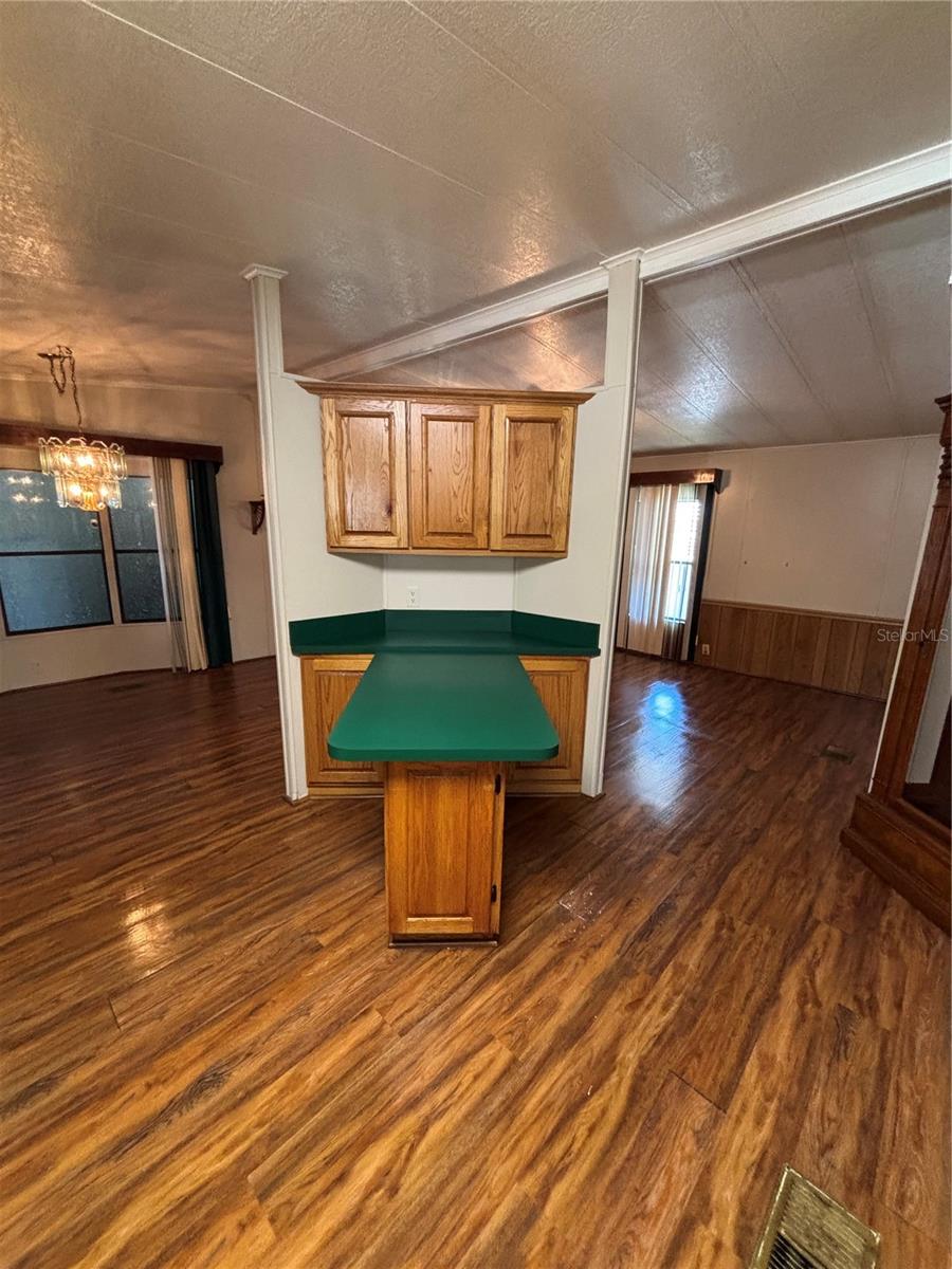 Image 5 of 19 For 115 Jana Circle