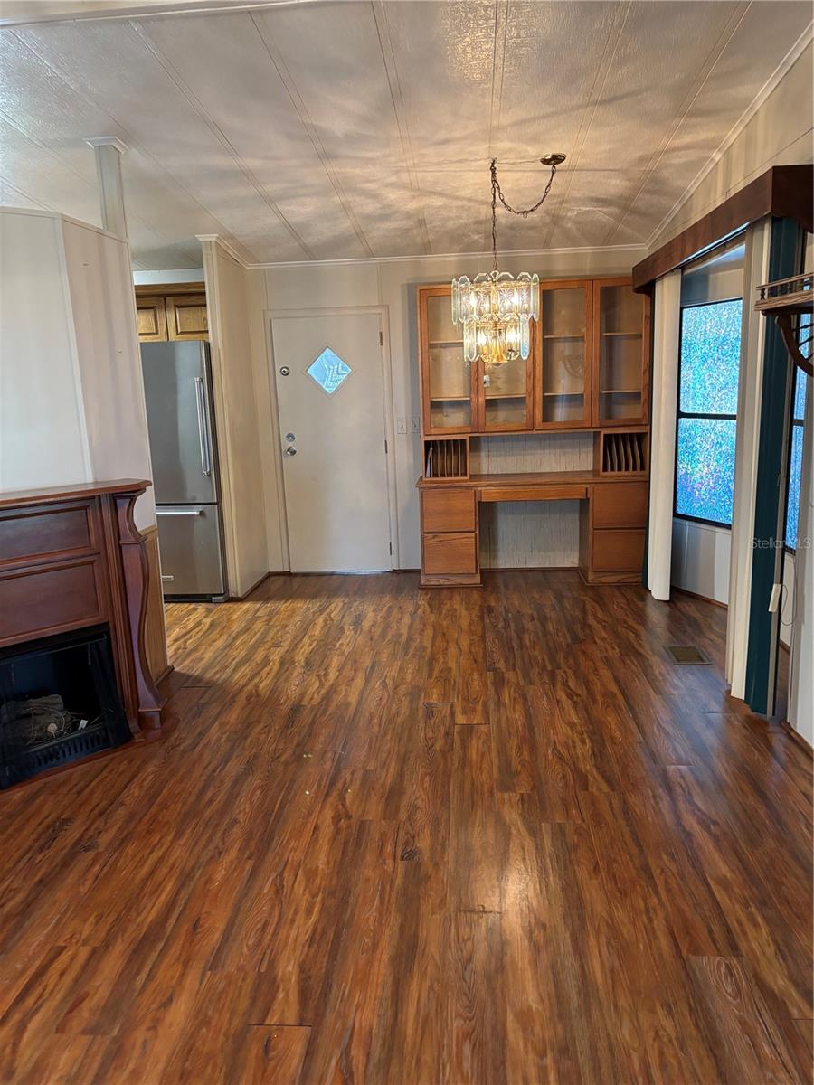 Image 6 of 19 For 115 Jana Circle