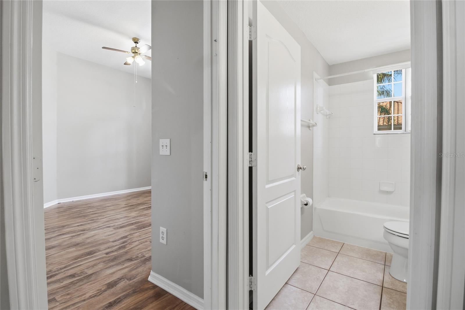 Image 22 of 50 For 556 Brunello Drive