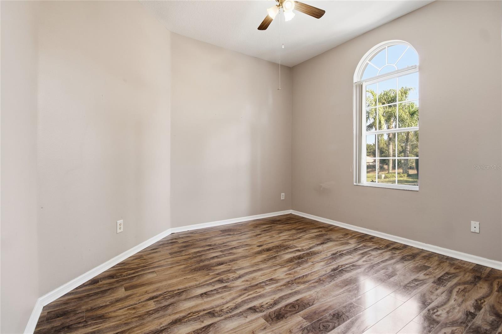 Image 23 of 50 For 556 Brunello Drive