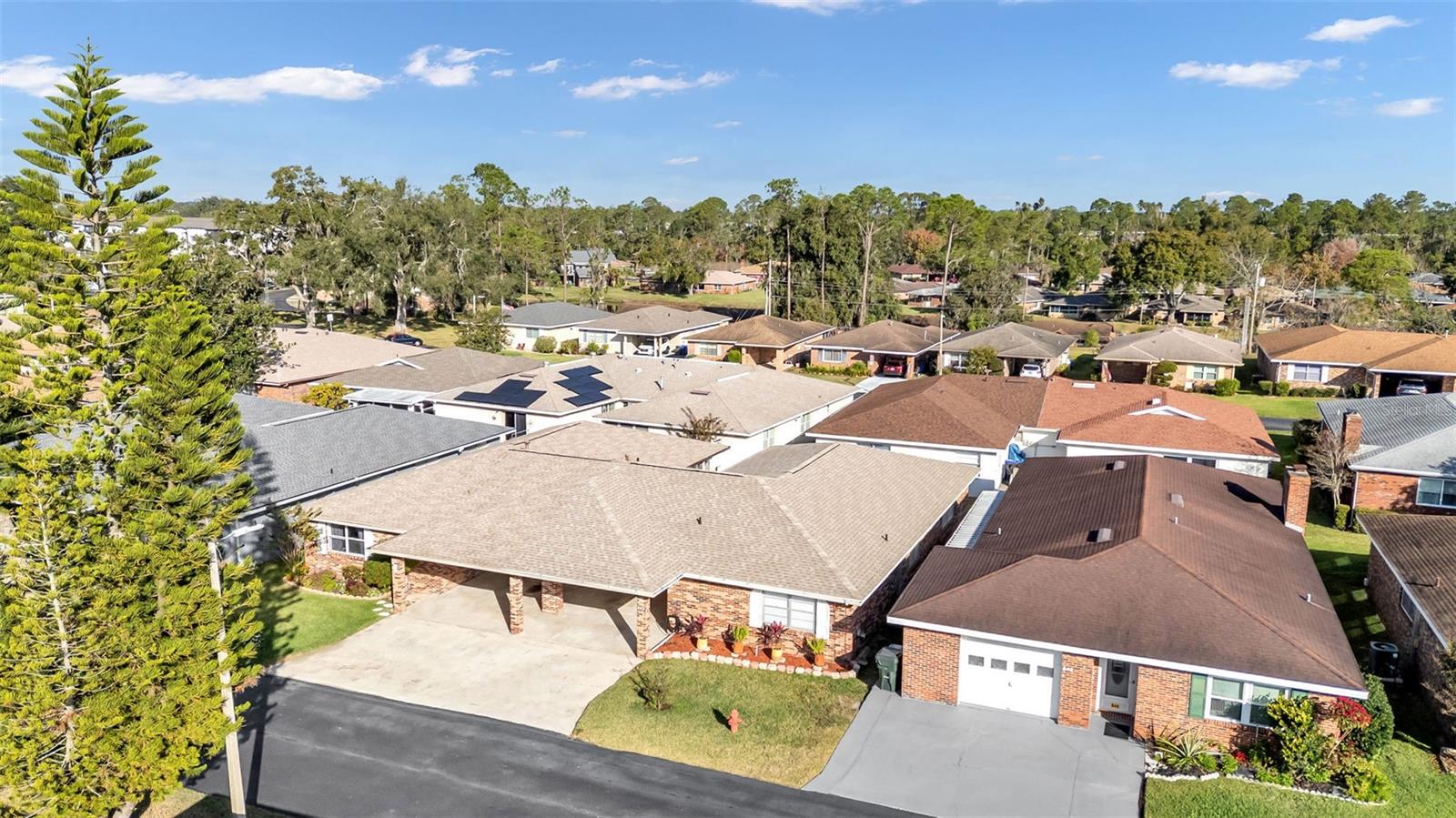 Image 28 of 30 For 553 Villa Vista Boulevard