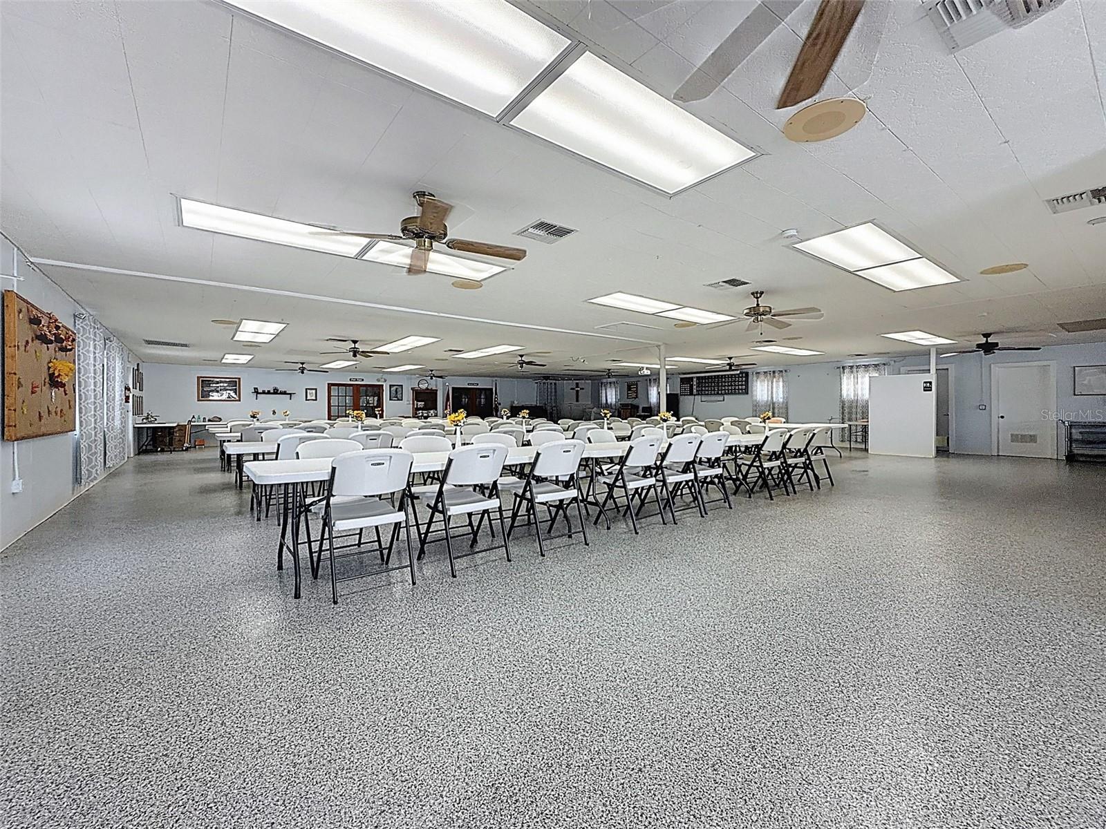 Image 26 of 43 For 1823 Blue Lake Drive