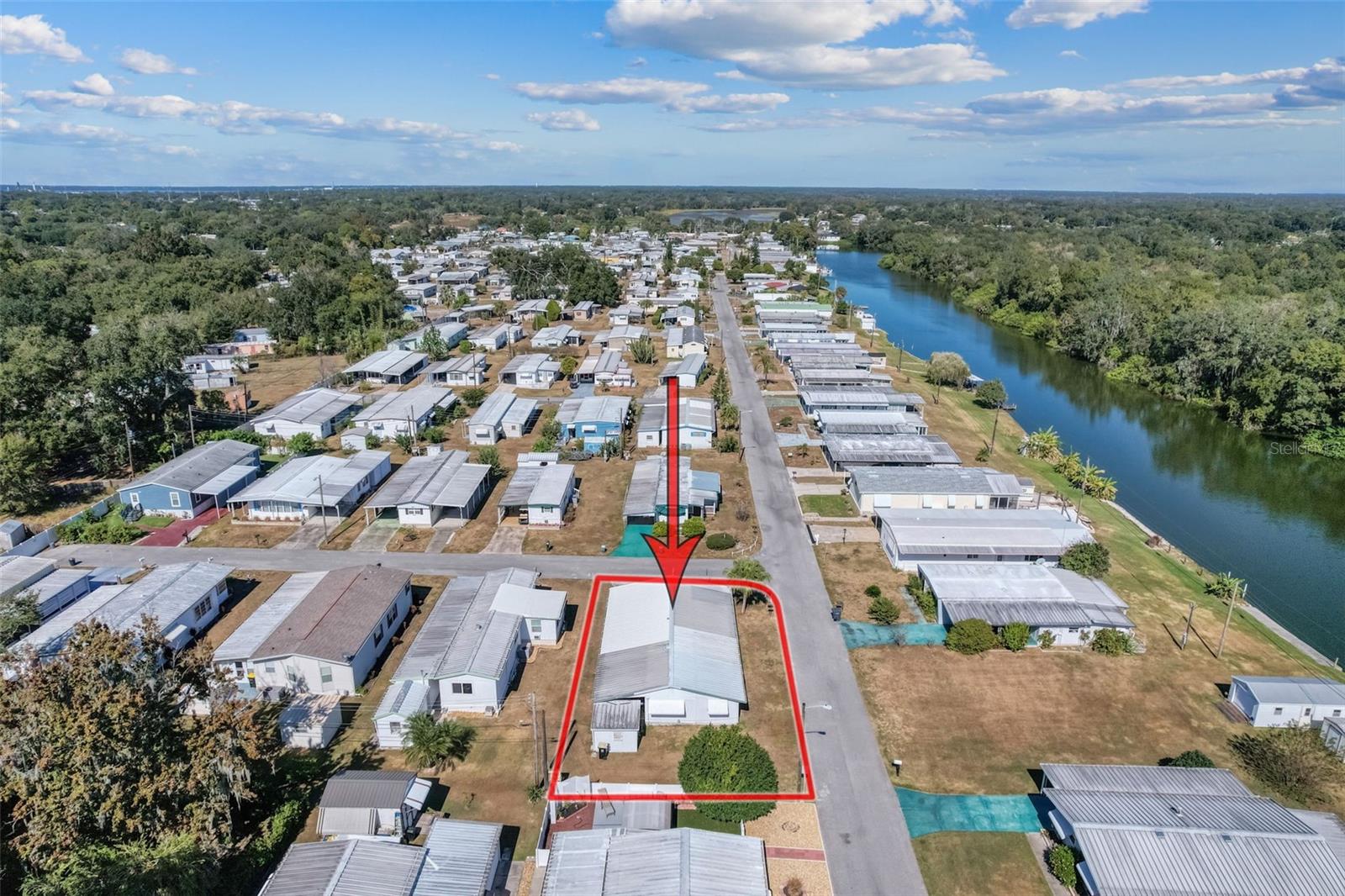 Image 35 of 43 For 1823 Blue Lake Drive