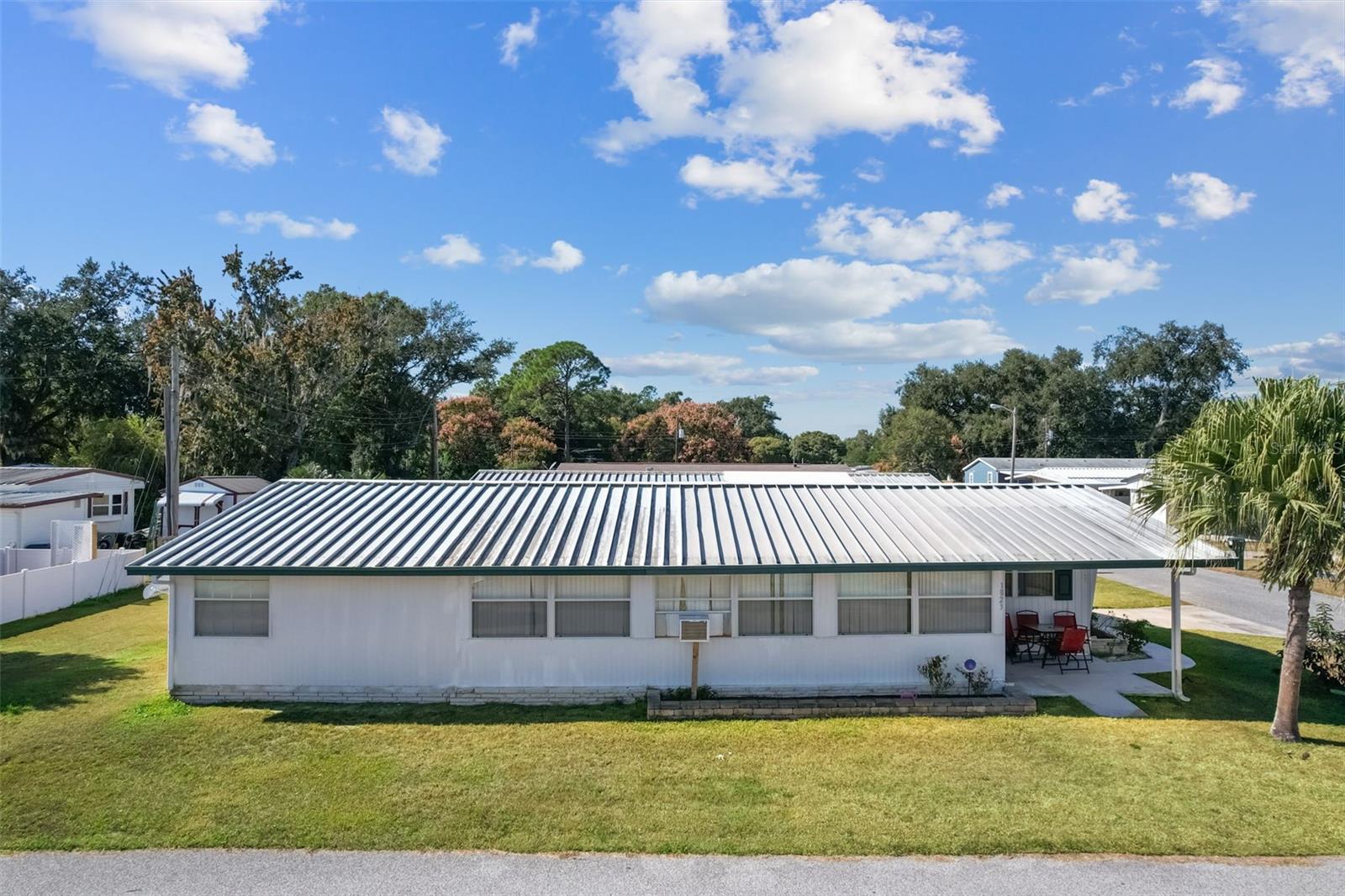 Image 37 of 43 For 1823 Blue Lake Drive