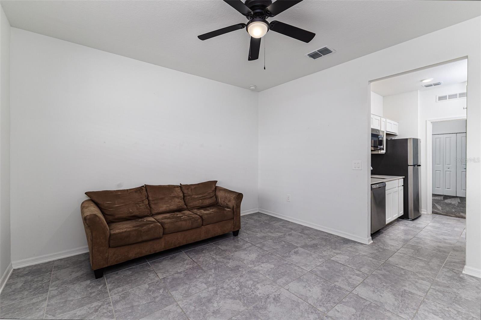 Image 23 of 29 For 1228 Tyler Loop