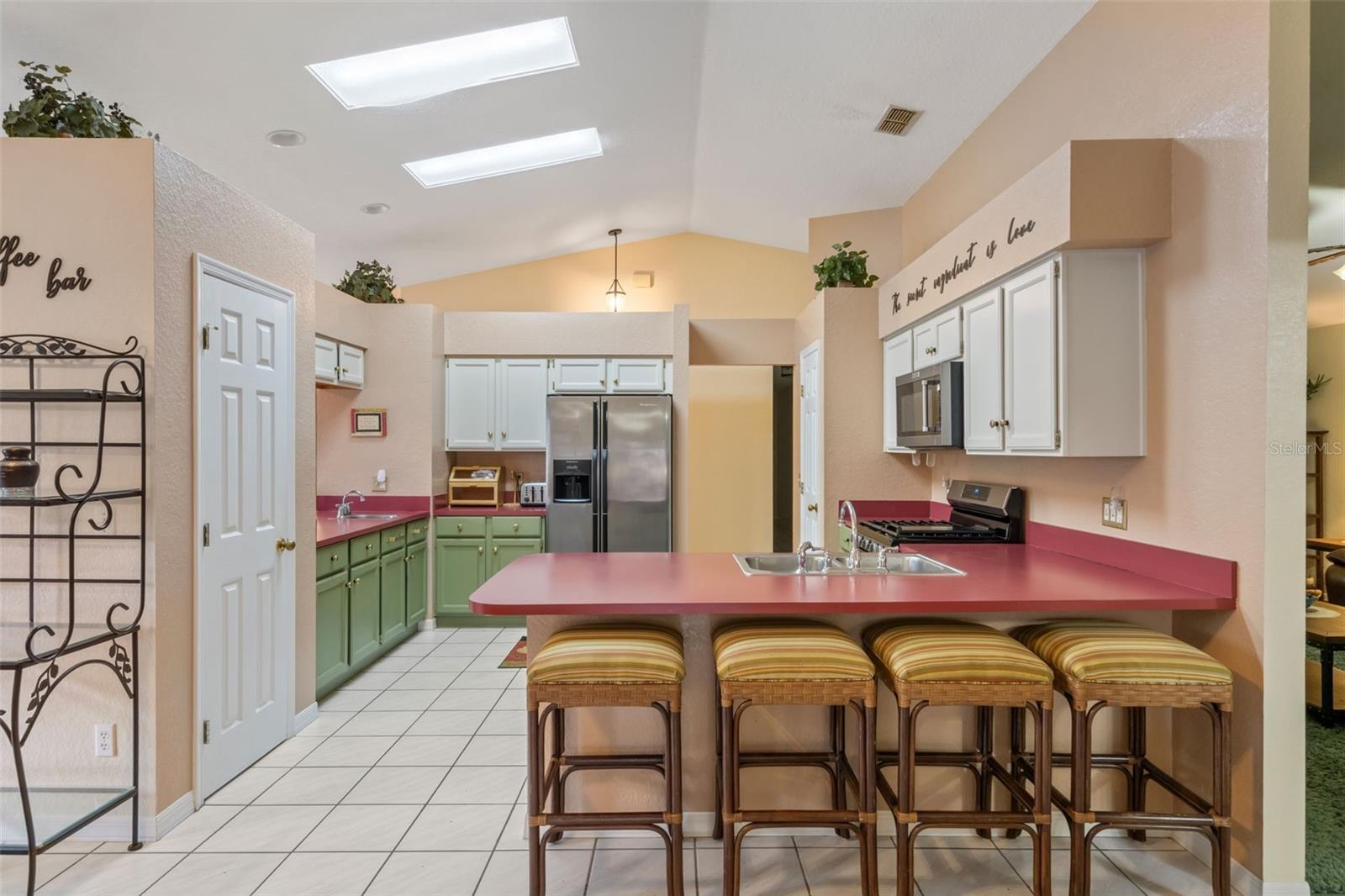 Image 10 of 46 For 511 Marcia Loop