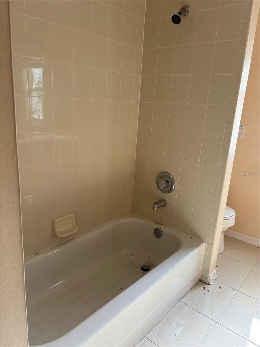 Image 29 of 40 For 396 Riggs Circle