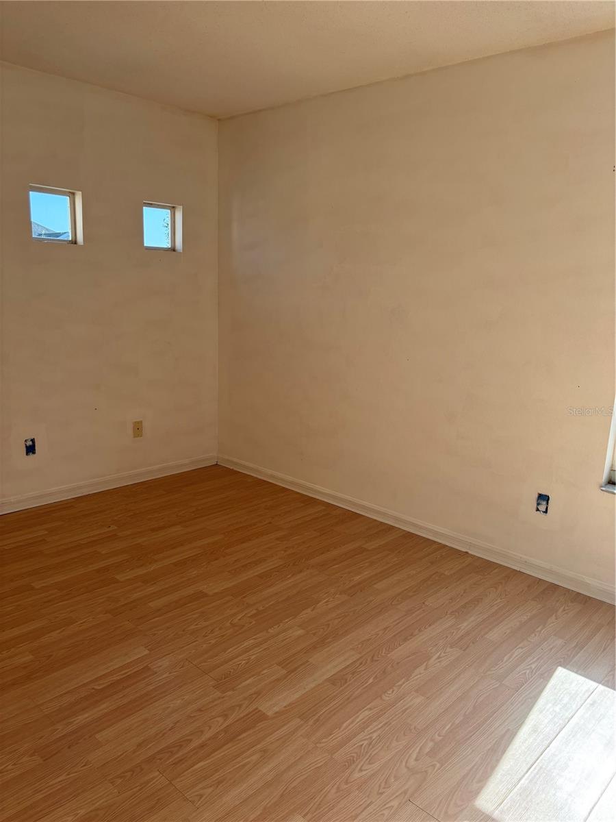 Image 33 of 40 For 396 Riggs Circle