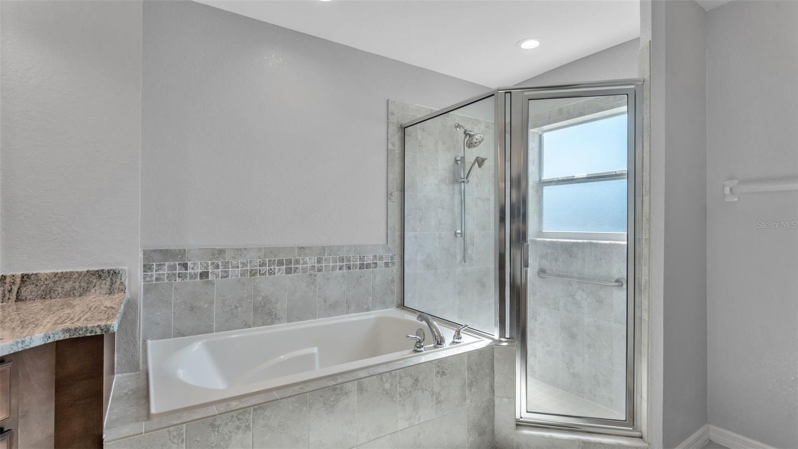 Image 27 of 44 For 278 Kissengen Park Drive