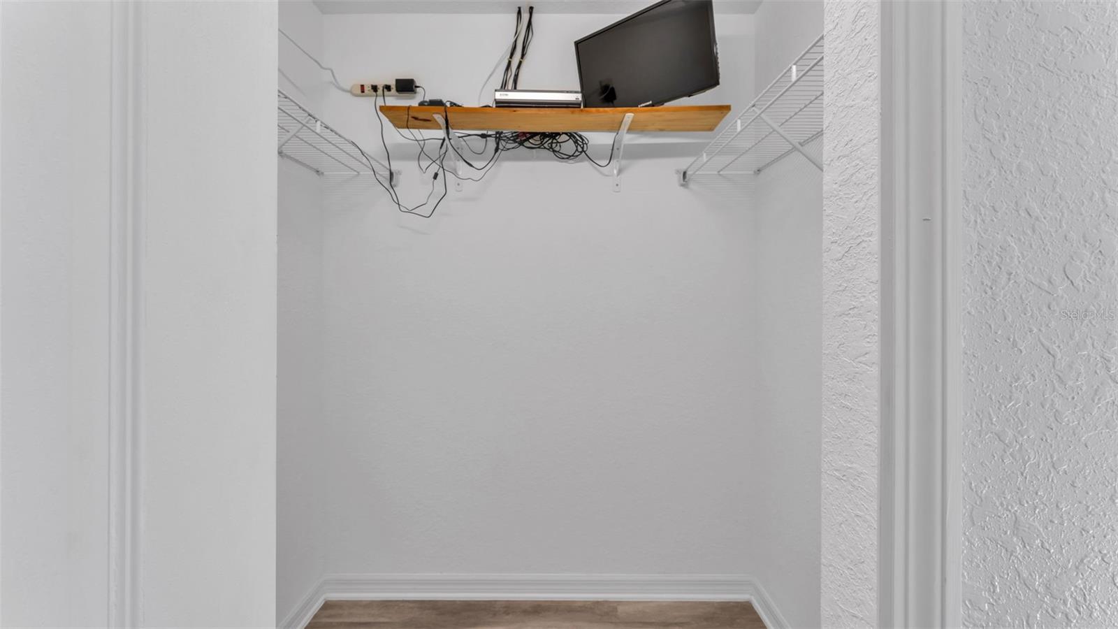 Image 43 of 44 For 278 Kissengen Park Drive