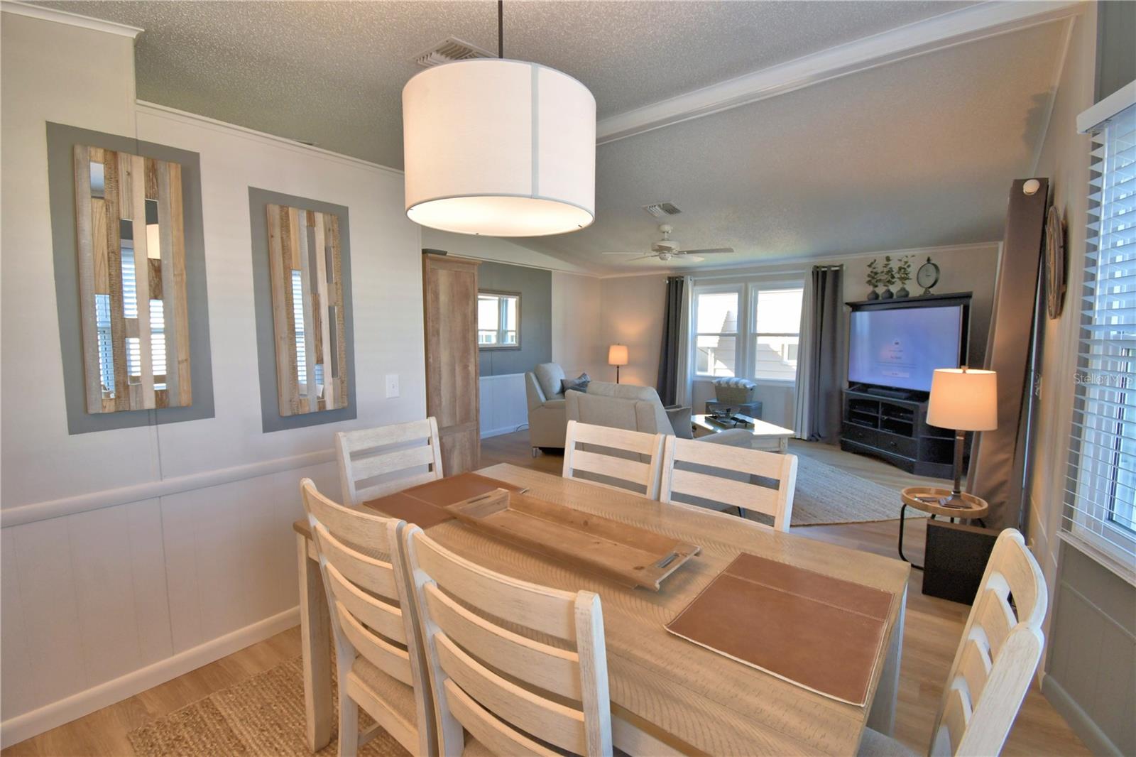 Image 18 of 50 For 4849 Goldenview Lane