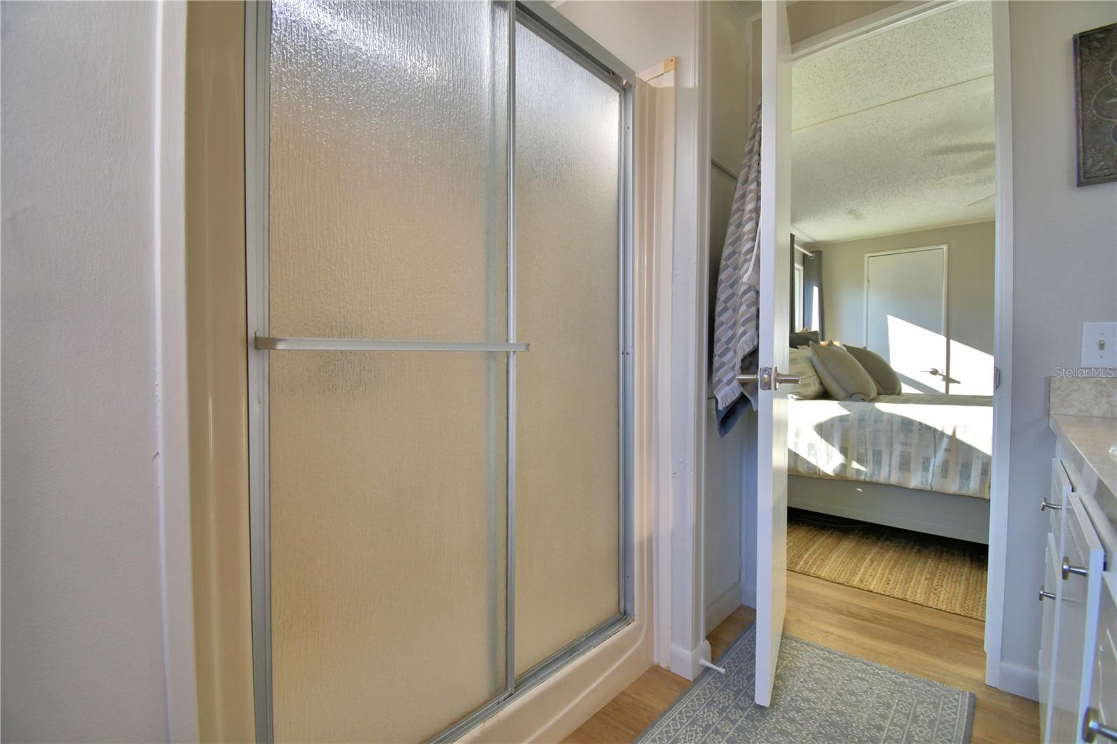 Image 31 of 50 For 4849 Goldenview Lane