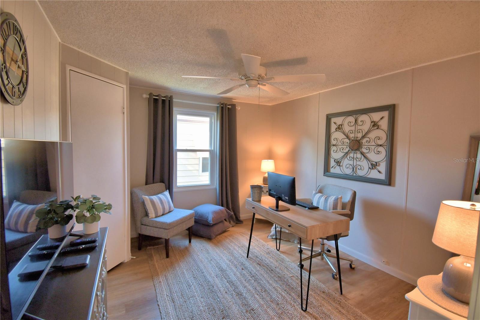 Image 33 of 50 For 4849 Goldenview Lane