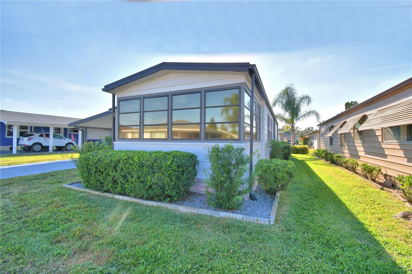 Image 4 of 50 For 4849 Goldenview Lane