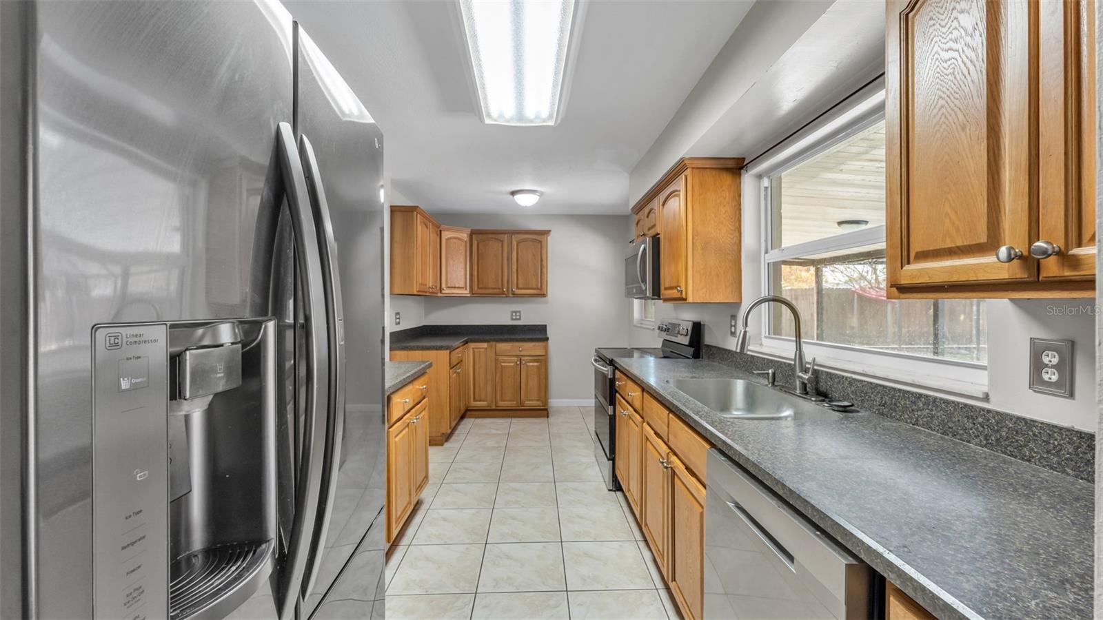 Image 10 of 43 For 6014 Doe Circle W