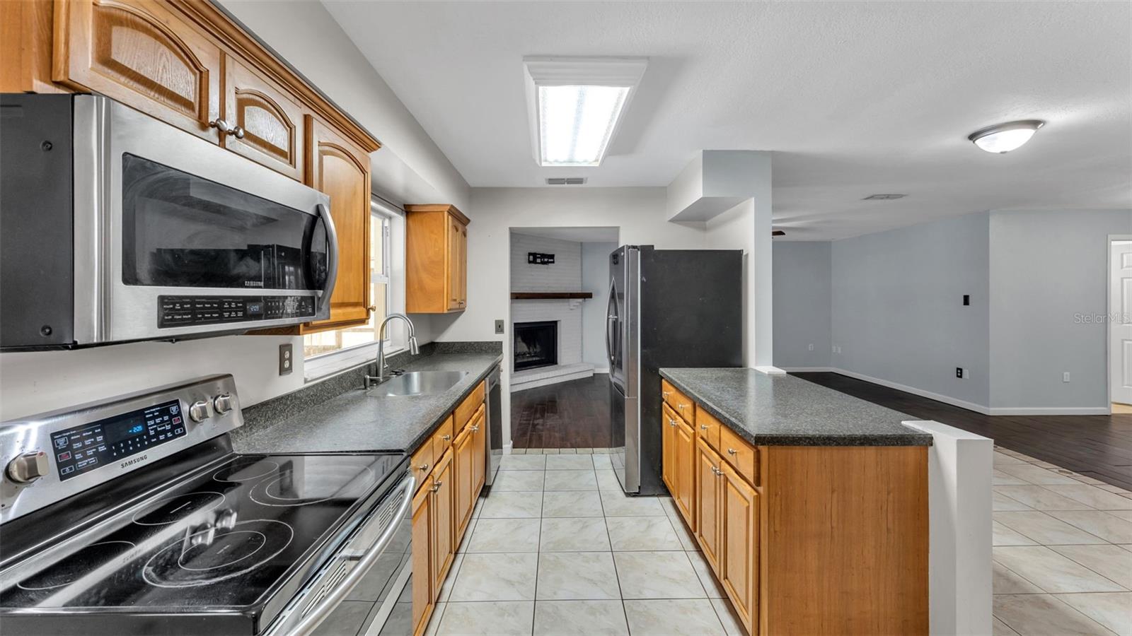 Image 12 of 43 For 6014 Doe Circle W