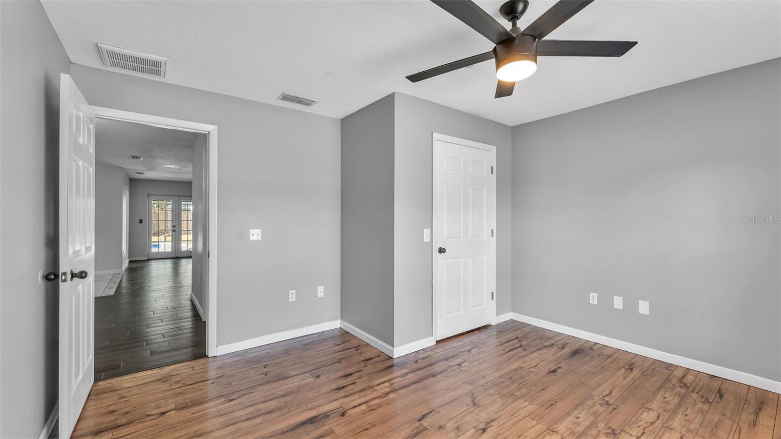 Image 16 of 43 For 6014 Doe Circle W