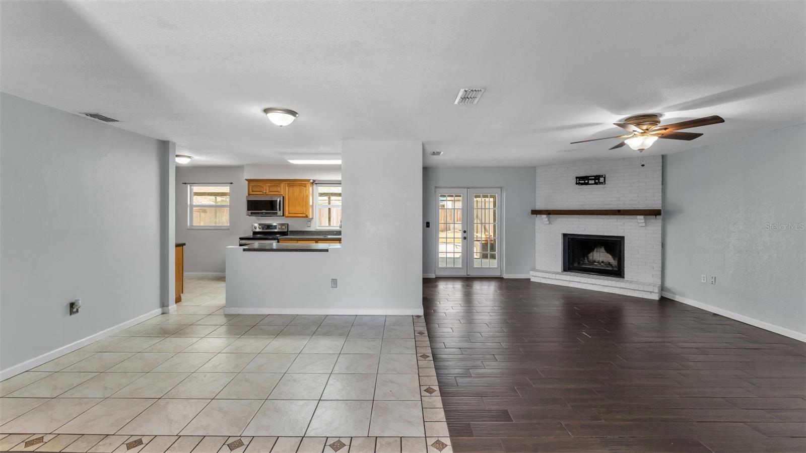 Image 4 of 43 For 6014 Doe Circle W