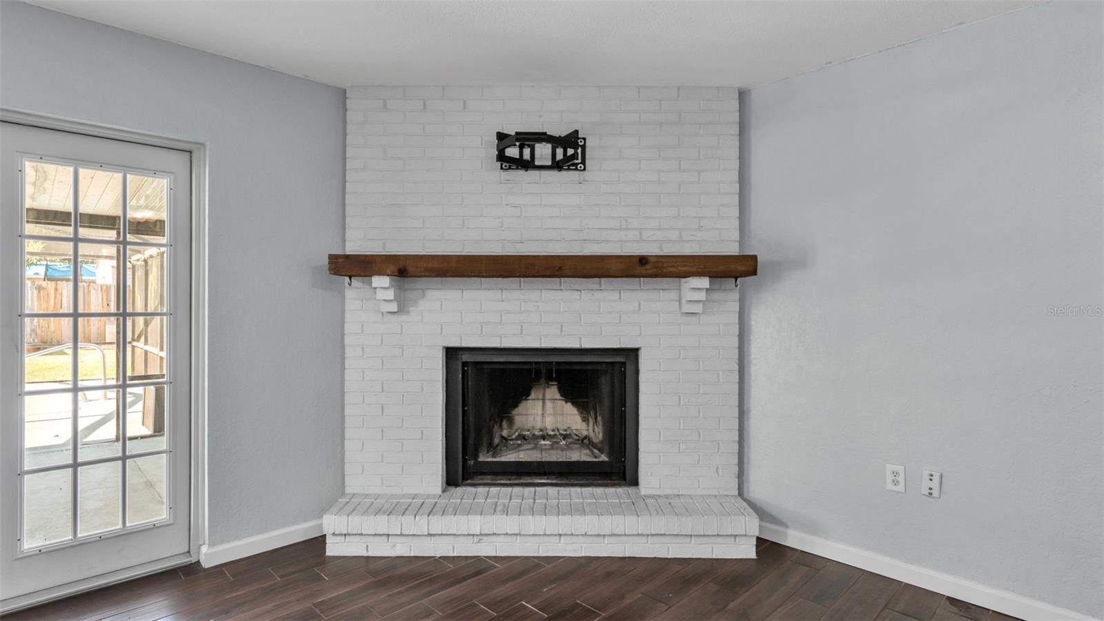 Image 6 of 43 For 6014 Doe Circle W