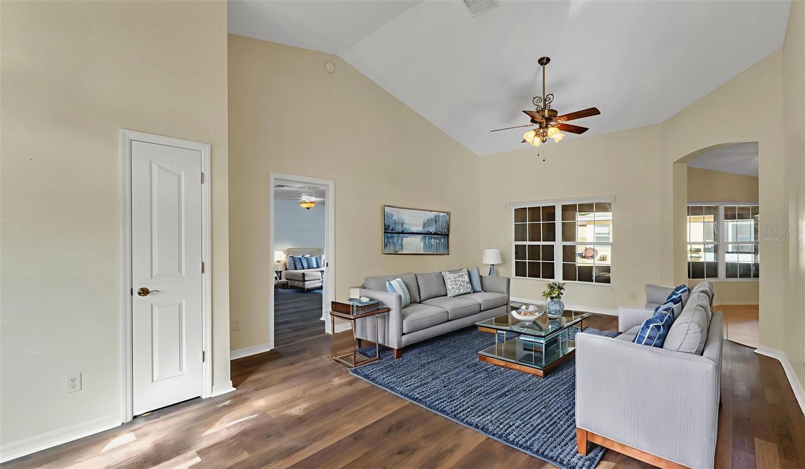 Image 4 of 45 For 4647 15th Street