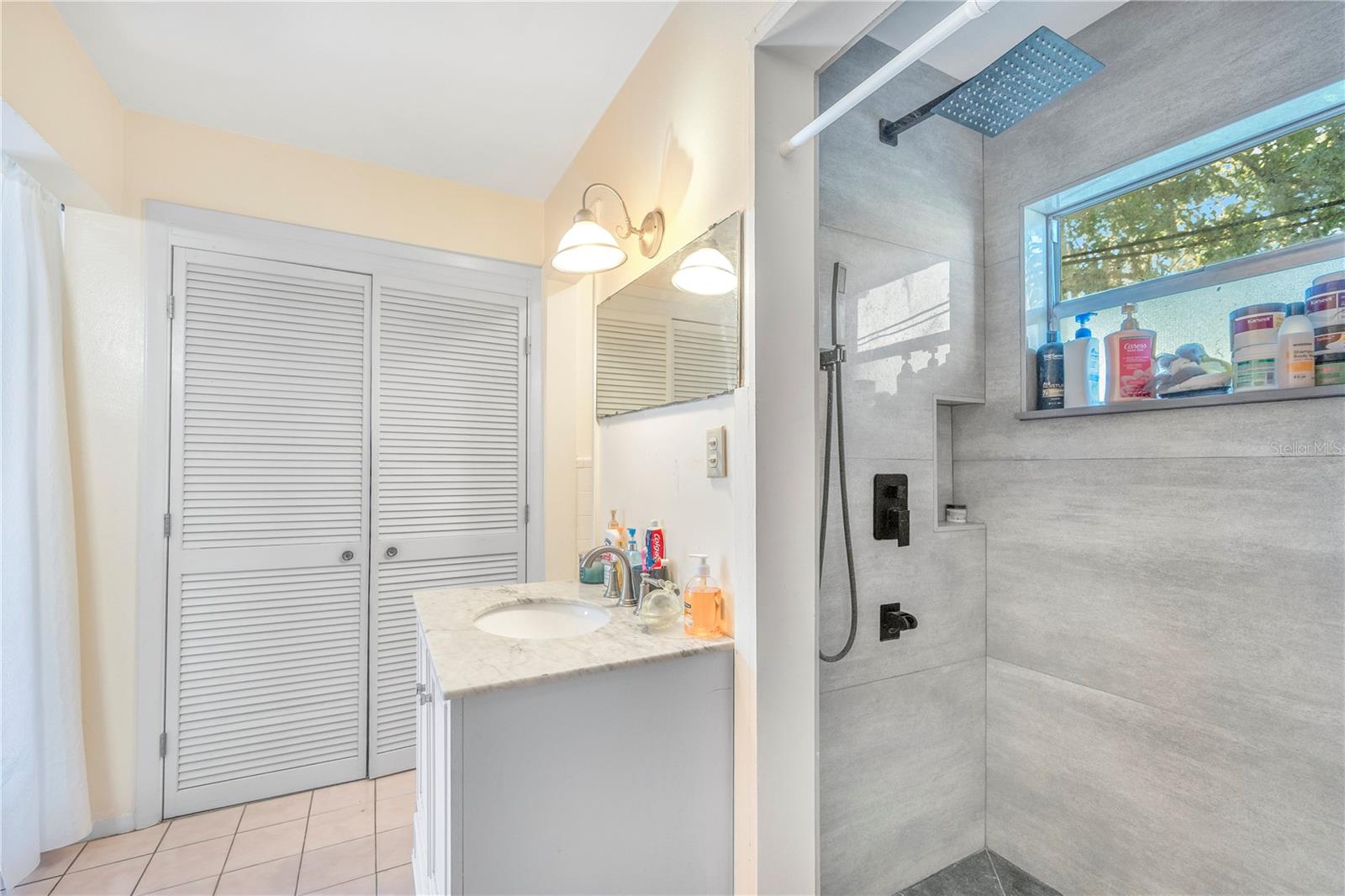 Image 12 of 34 For 2330 Wydine Drive