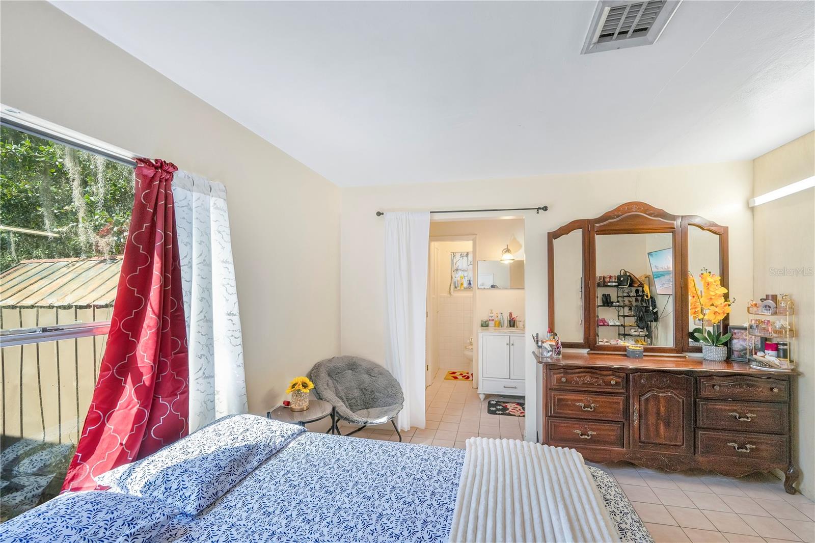 Image 14 of 34 For 2330 Wydine Drive