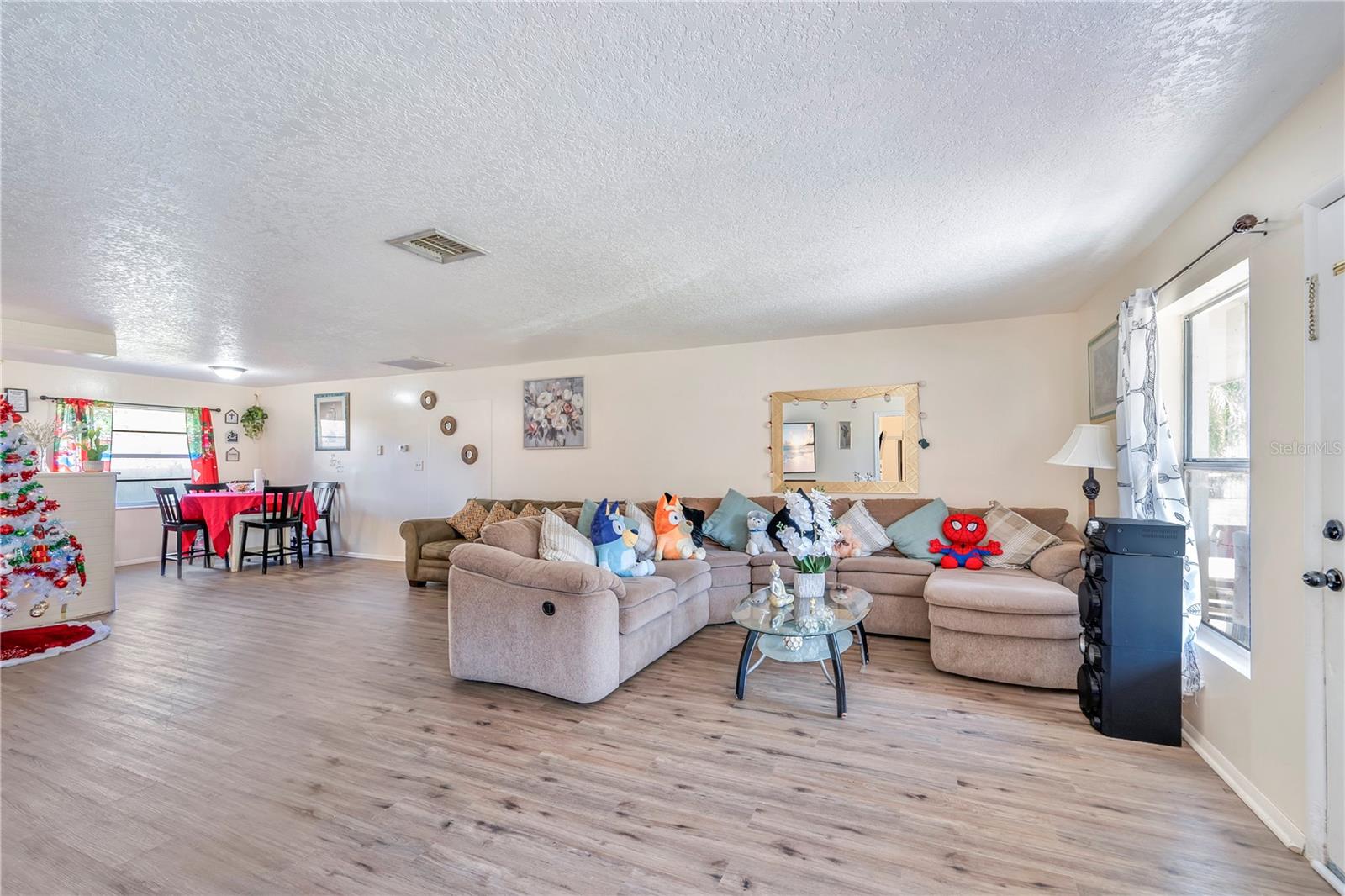 Image 3 of 34 For 2330 Wydine Drive