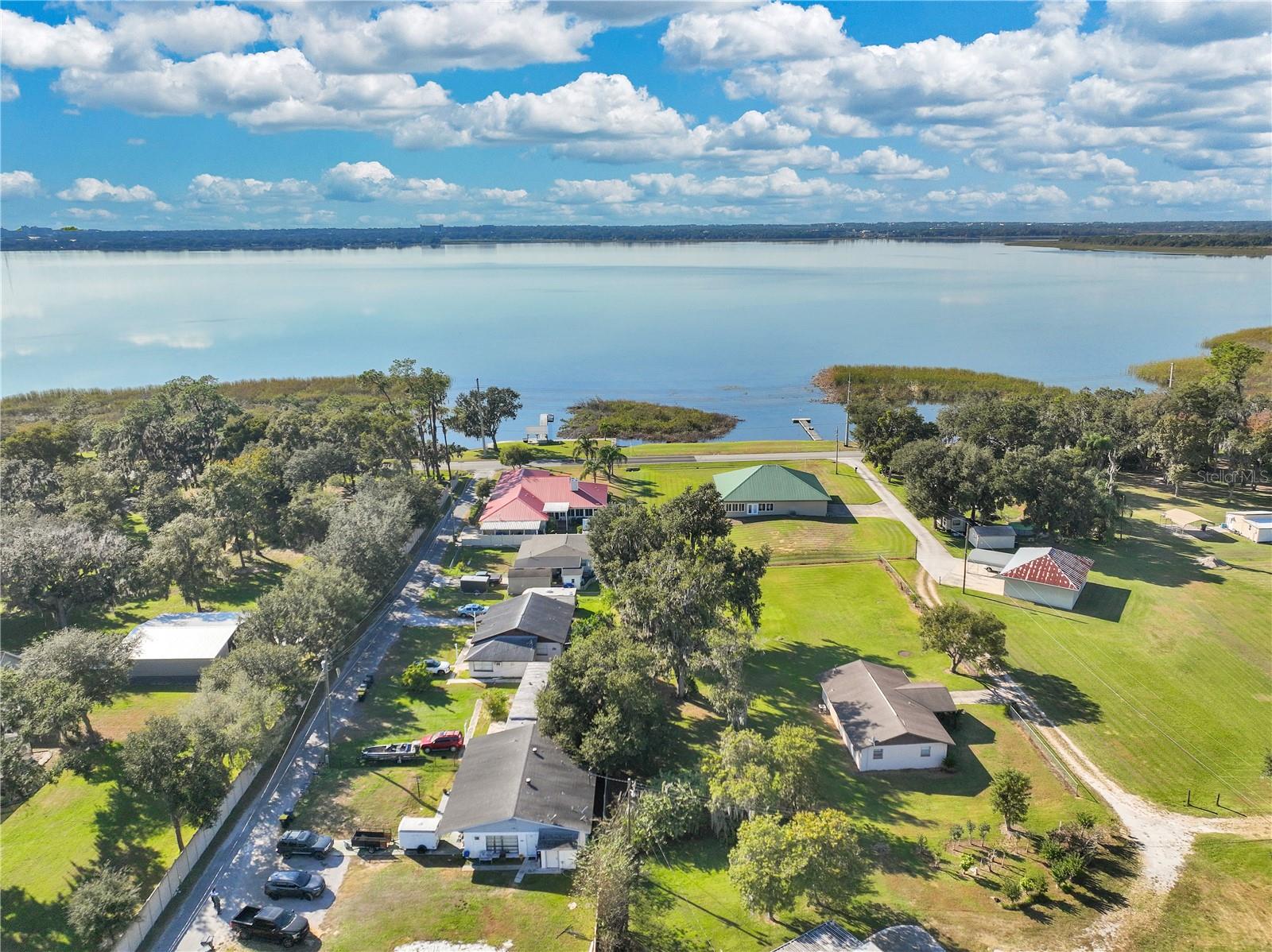 Image 4 of 34 For 2330 Wydine Drive