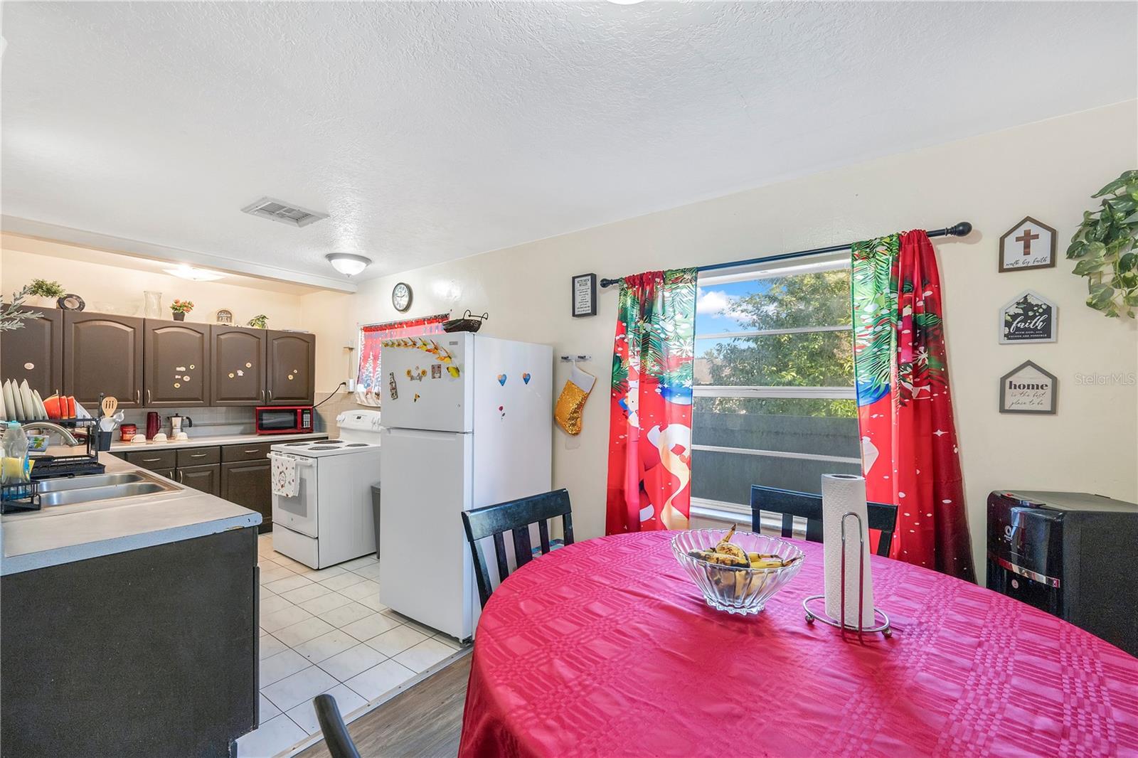 Image 8 of 34 For 2330 Wydine Drive