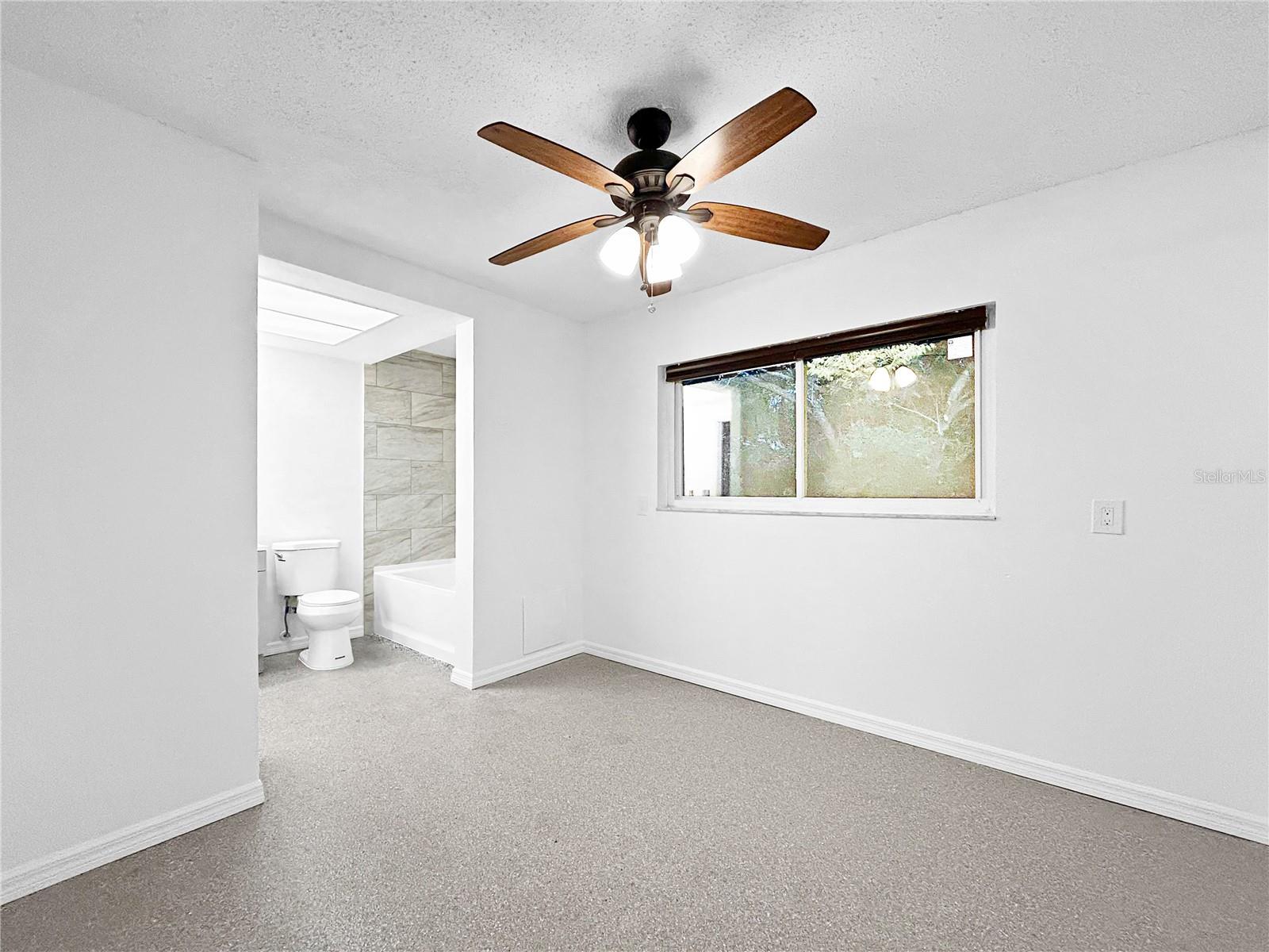 Image 16 of 34 For 16206 Sea Pines Drive