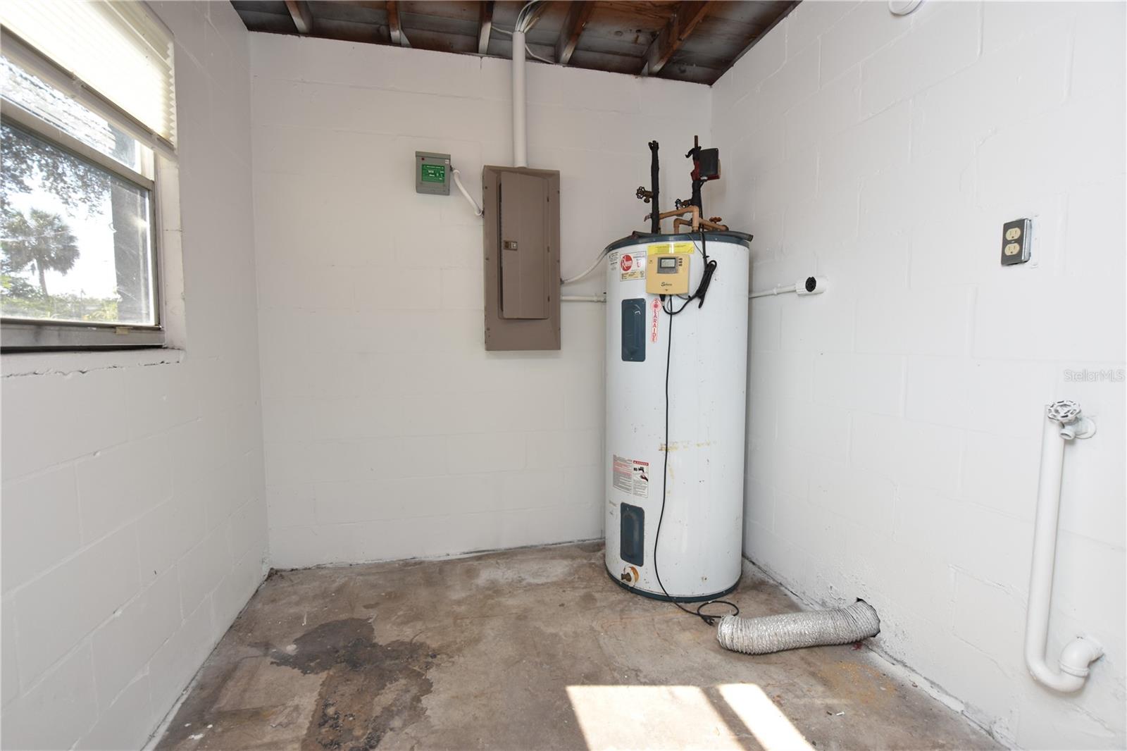 Image 32 of 35 For 118 Flamingo Drive