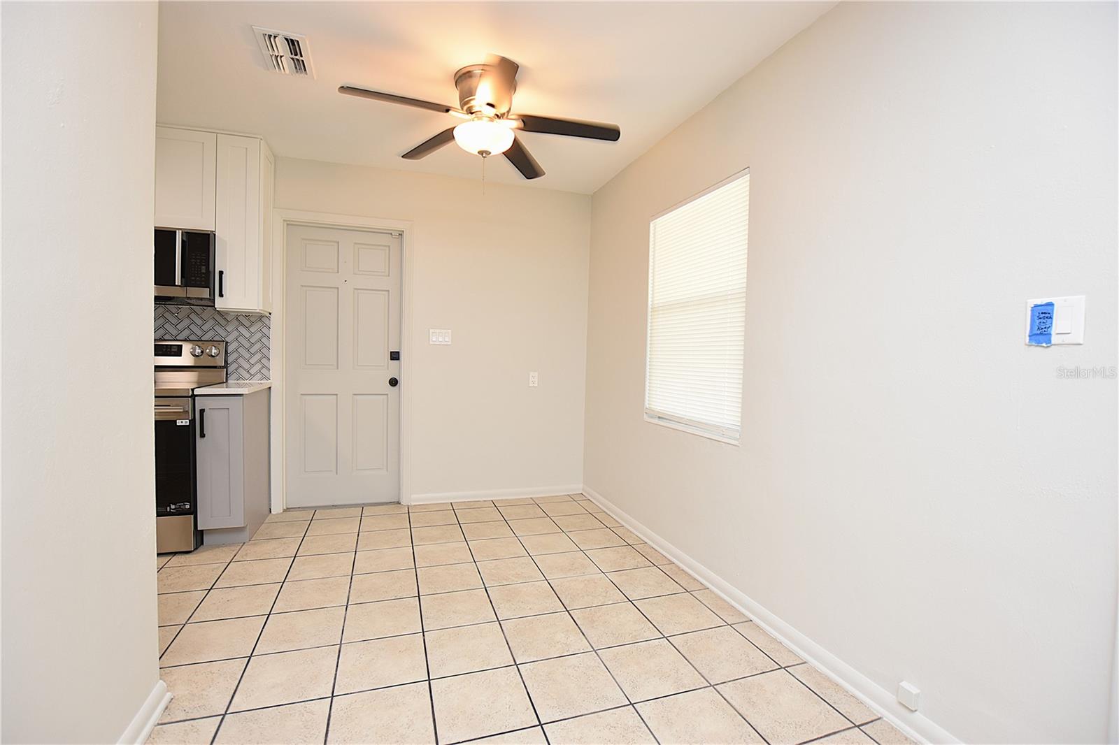 Image 7 of 35 For 118 Flamingo Drive