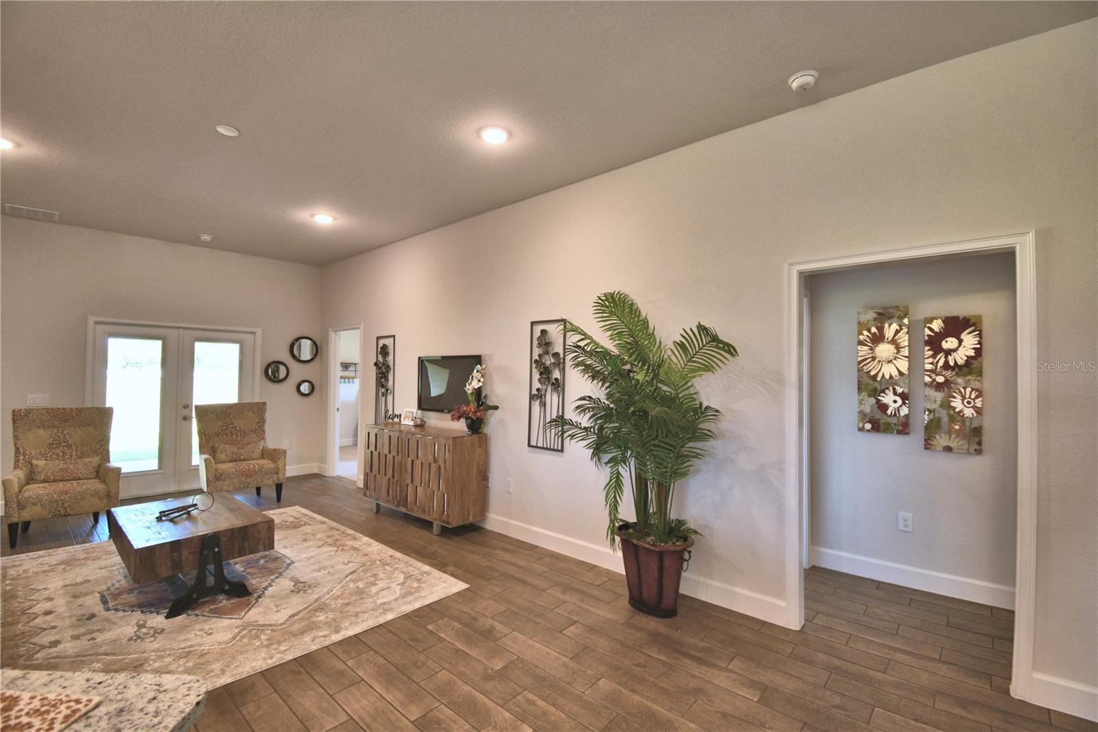 Image 18 of 59 For 241 Piave Street