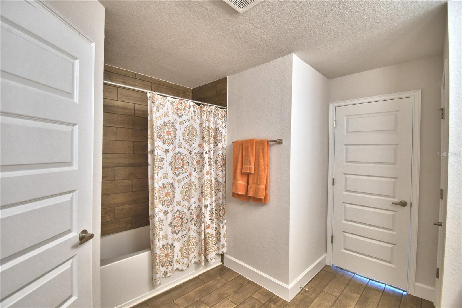 Image 22 of 59 For 241 Piave Street