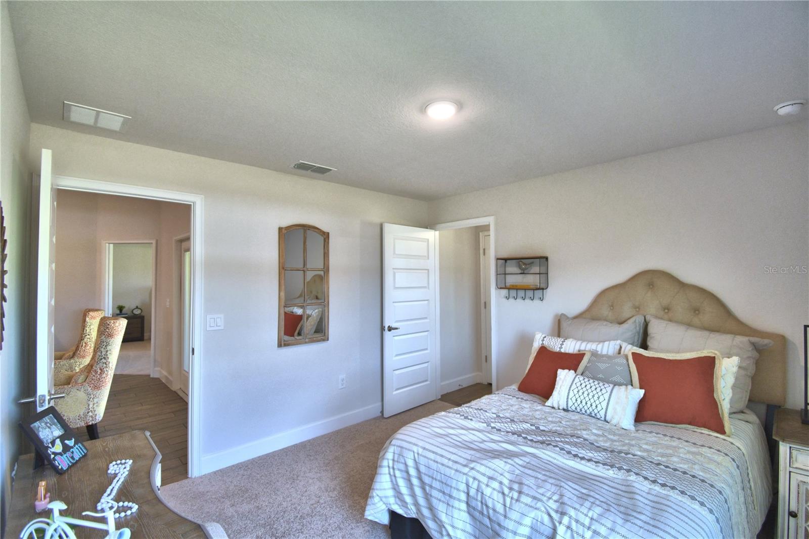 Image 33 of 59 For 241 Piave Street